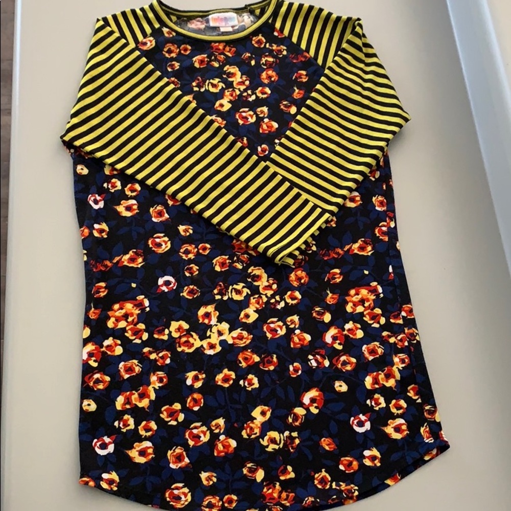 Lularoe Randy Tee